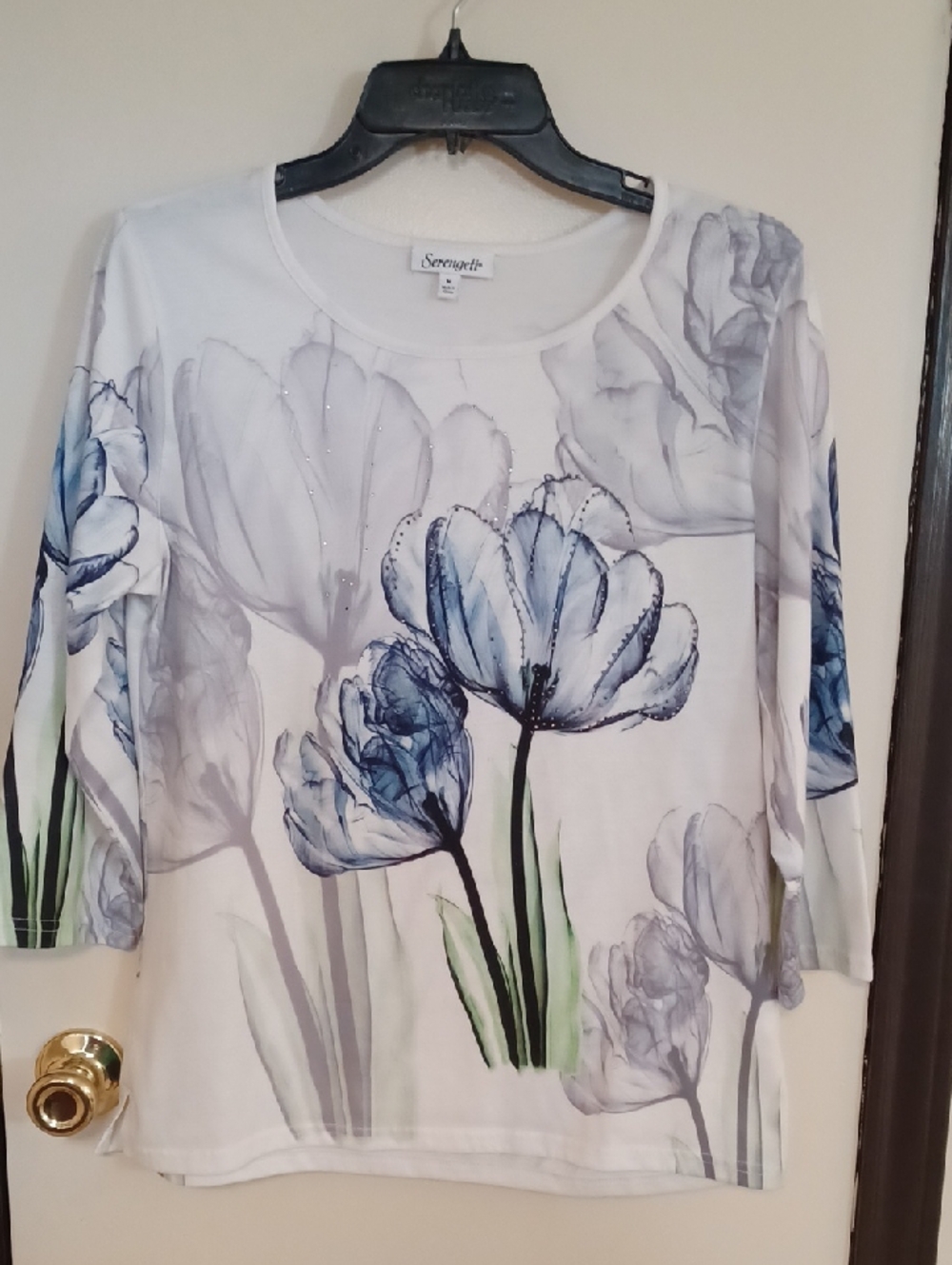 Serengeti Blue & Gray Floral 3/4 Sleeve Tee